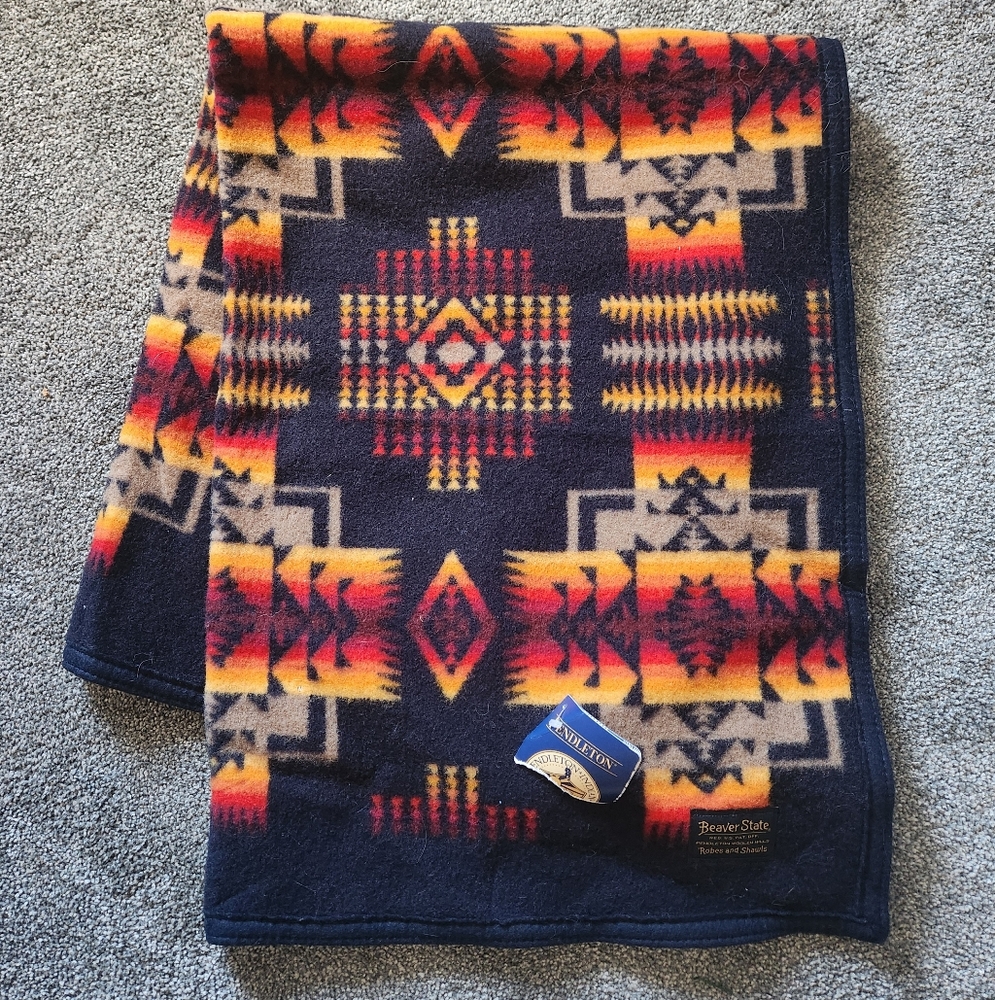 Pendleton Bever State crib blanket new with tags. Cheif Joseph Jacquard Muchacho